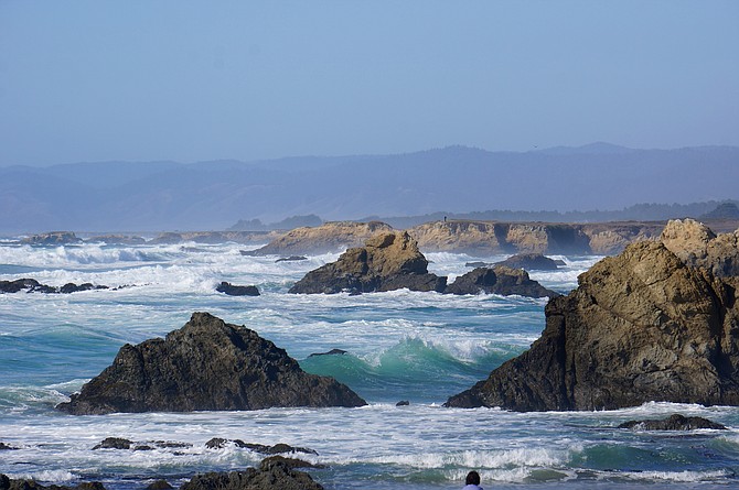 The ocean by Fort Bragg