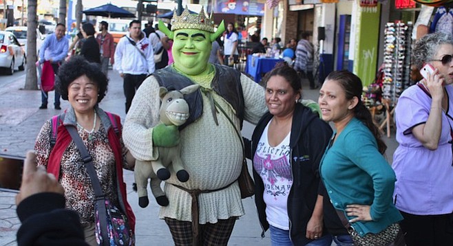 Shrek with fans on Avenida Revolución