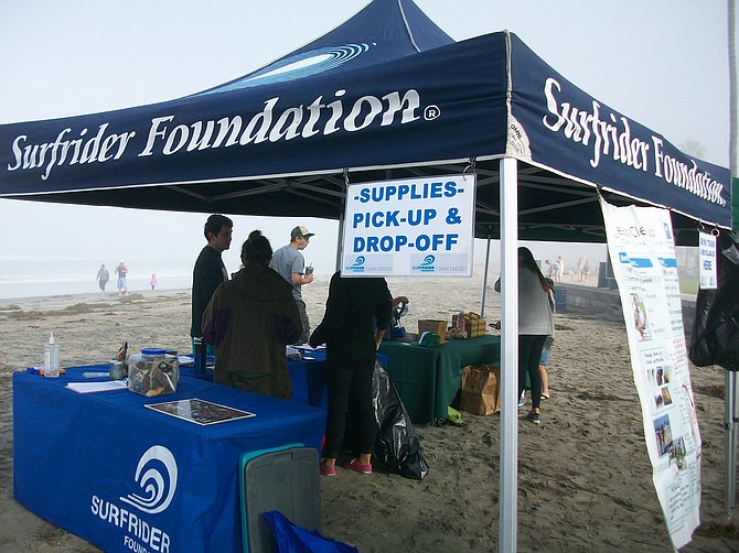 Foggy start to an Ocean Beach clean-up.