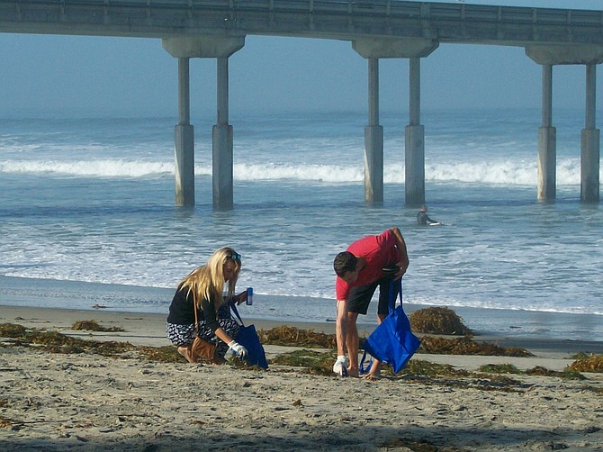 Surfrider-sponsored beach clean-up at Ocean Beach.