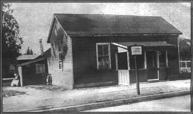 Mason Street Schoolhouse. It wasn’t until 1865 that the first public school building was constructed.