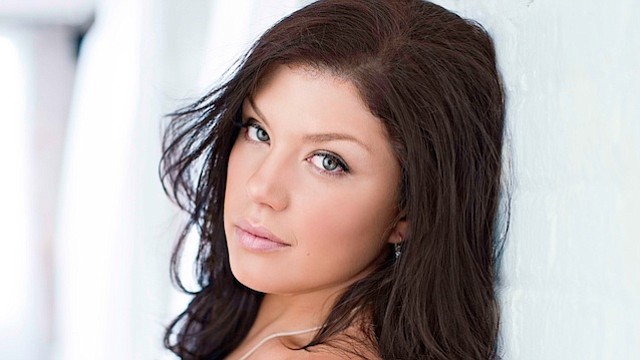 Jane Monheit performs at Symphony Hall.