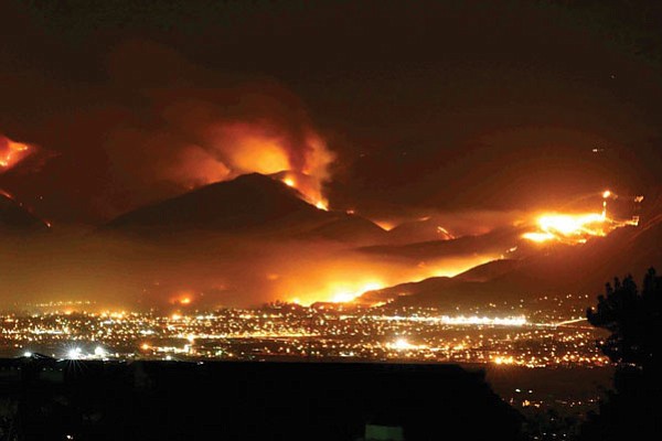 One of the 2007 wildfires (downtown San Diego in foreground)