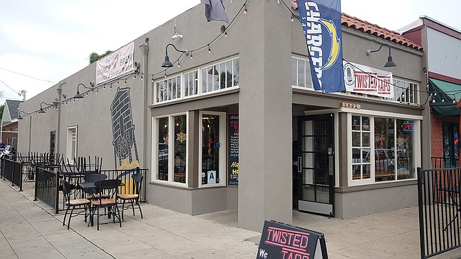The taplist and kid-friendly menu here must be a plus to young parents in the neighborhood.