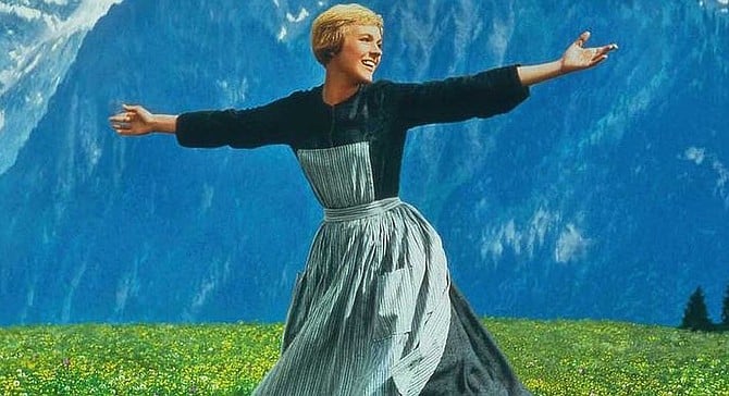 Sound of Music — one star (low rating), a judgement criticized by readers.