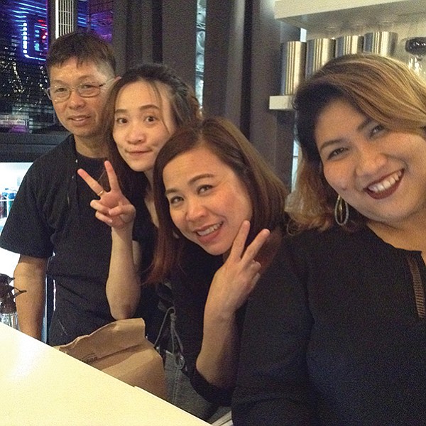 The crew, four days after opening: Phi (brother) Mung the chef, Cheri, Lynn, Phon