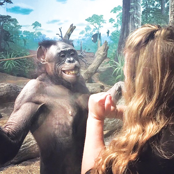 Lana and Sauer in Cincinnati. Sauer took along a photo of a San Diego Zoo member who had been devoted to Lana for many years.