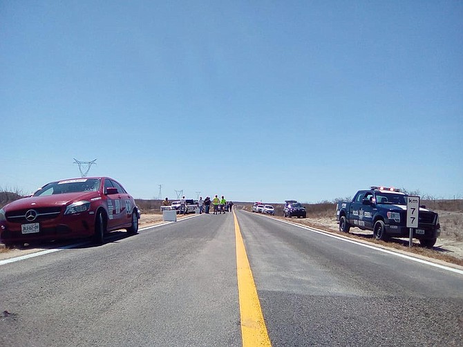 Cars welcomed in La Paz.
