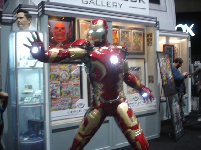 Photo of Iron Man life-size statue from Comic-Con 2017 courtesy Ray Wong