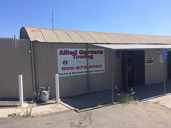 Modest office of Allied Gardens tow yard in Escondido