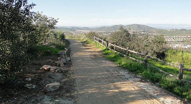  There are expansive views to the north toward the 4-S Ranch and west toward Black Mountain and Lusardi Creek.