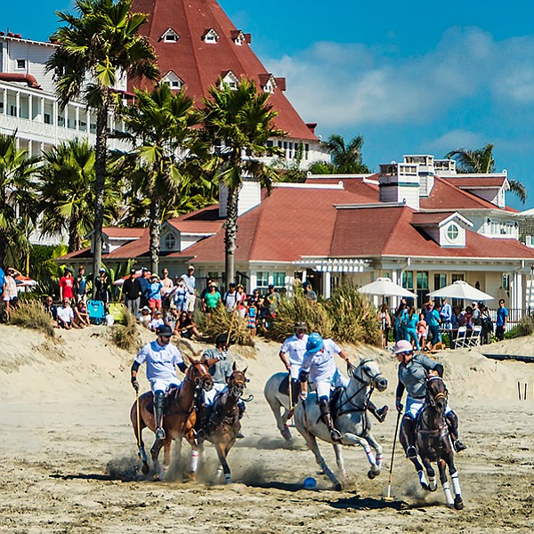 Fifty horses, twelve polo players, and four matches in front of the Hotel Del