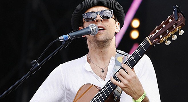 At this stage of his career, Jason Mraz only needs his guitar.