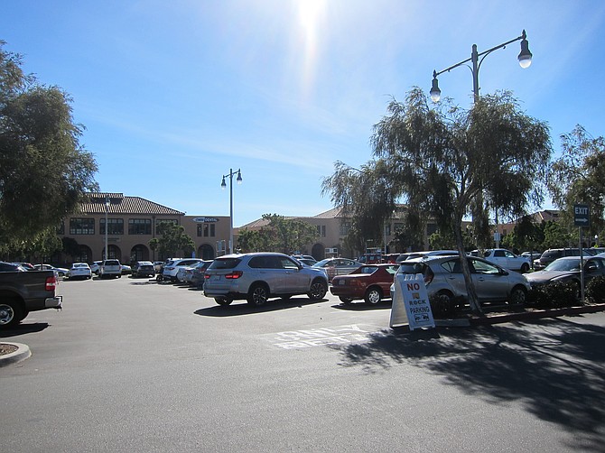 Von's parking lot can sometimes fill up on weekends.