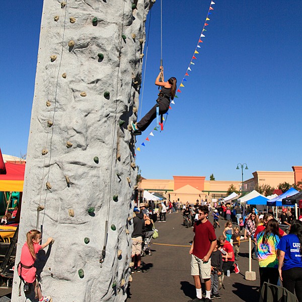 Santee hosts a health-and-fitness expo