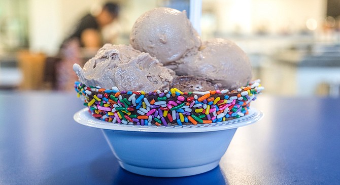 The double scoop at Handel's Homemade Ice Cream really winds up being 4 or 5 scoops.