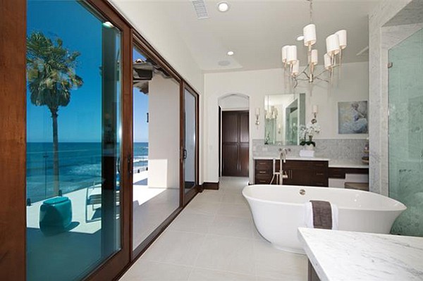 Why bathe in the sea when you can bathe overlooking the sea?