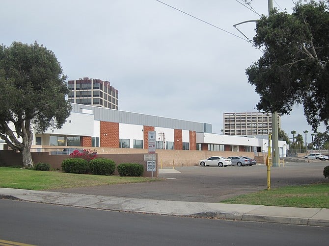 There are seven and ten story buildings nearby the proposed project area. 