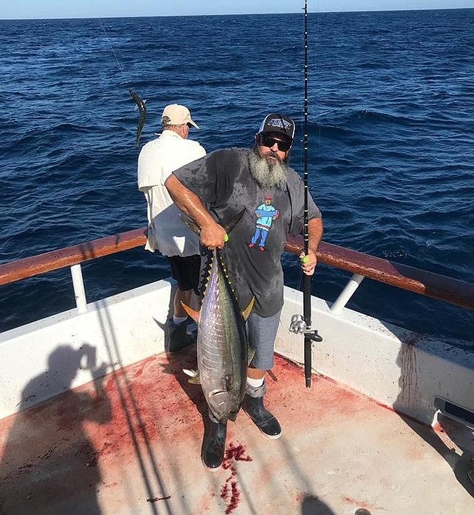 Kevin Abshear with yellowfin tuna caught aboard the Independence off Baja
