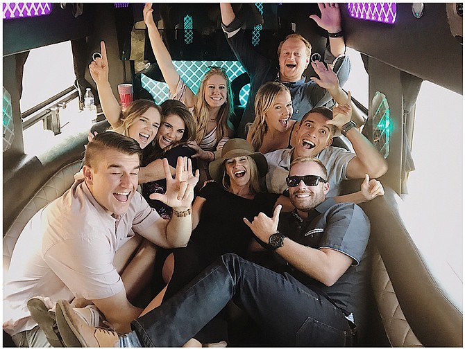 Aall in Limo & Party Bus