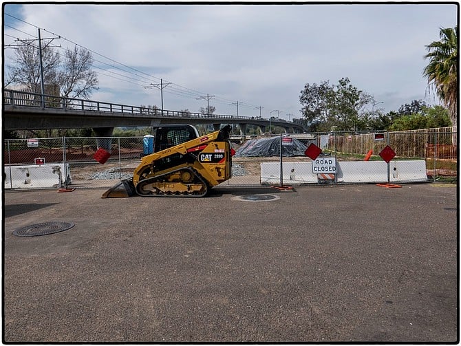 Dead end on Hazard Center looking west 3-2018