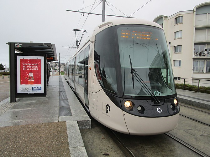 Tram-Le Havre, France  How it puts San Diego to shame!