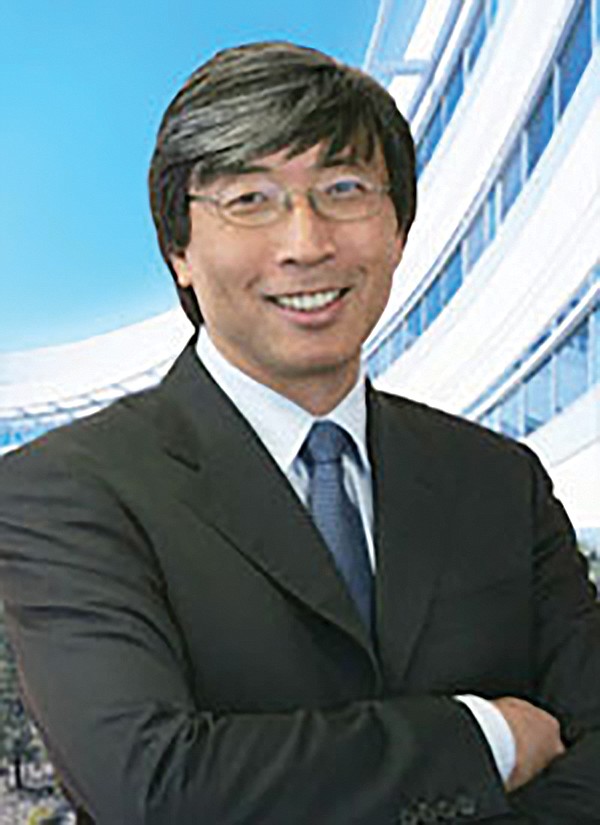 Newspaper-owning billionaires such as Patrick Soon-Shiong also want TV shows.
