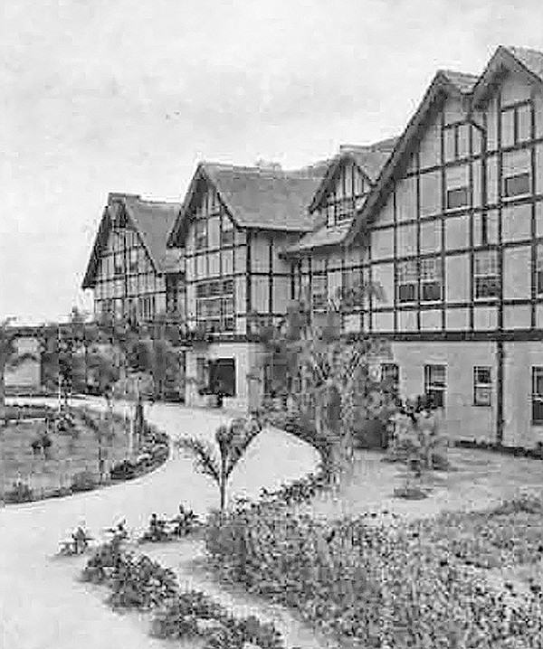 Stratford Inn, once a hotspot for Hollywood stars, then a hangout for vagrants, was demolished in the 1969 and replaced with the L’Auberge in 1989.