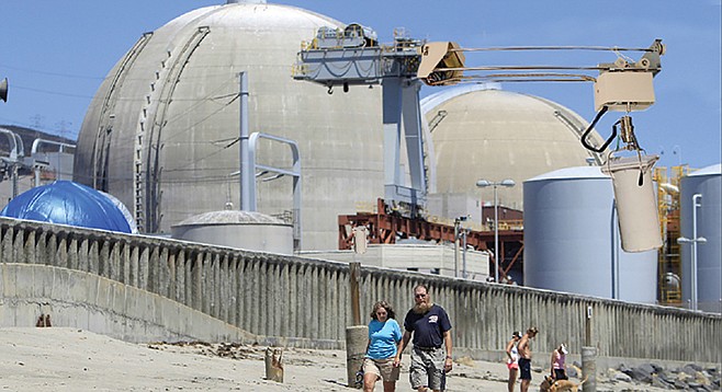 San Onofre’s new Claw-Canister system swings into action, even though some say its workings “seem like they are almost designed to fail on purpose.”