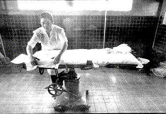 The medical team every Sunday brings blood of all types to the bullring infirmary.