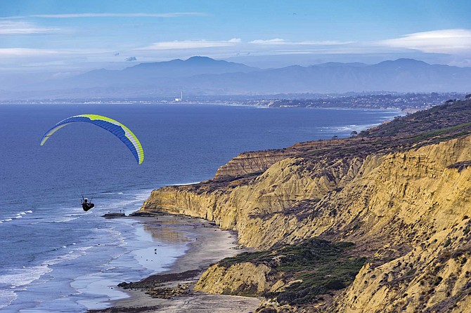 San Diego’s paragliding community continues to reel from the loss of two people many considered friends.
