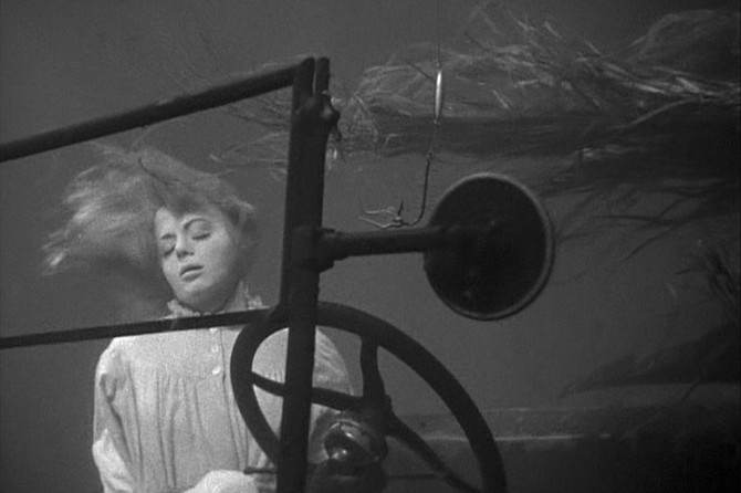 Night of the Hunter: Catch of the day: Shelley Winters