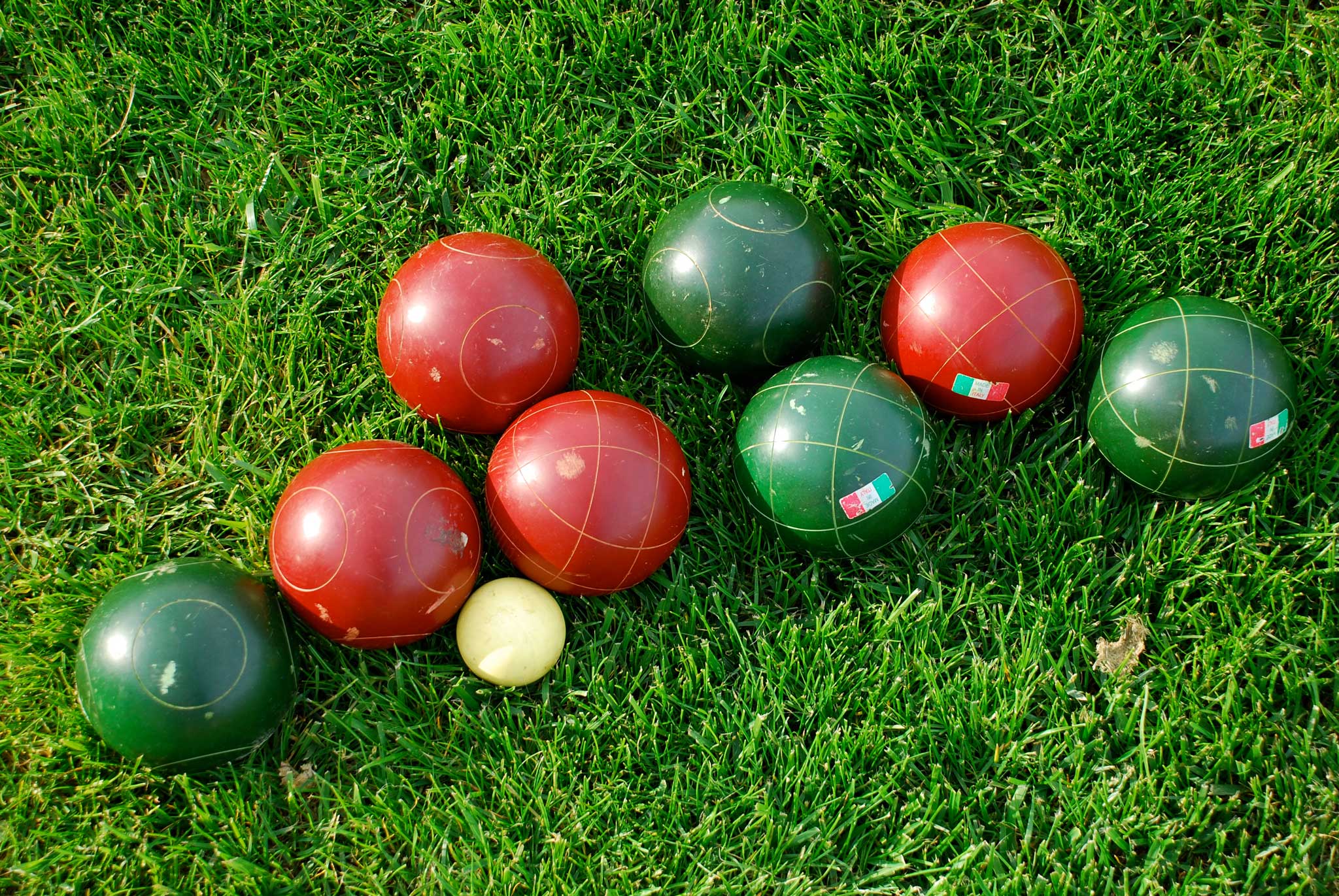 Bocce Ball Set Made In Italy Includes 4 Red And 4 Green Balls San 