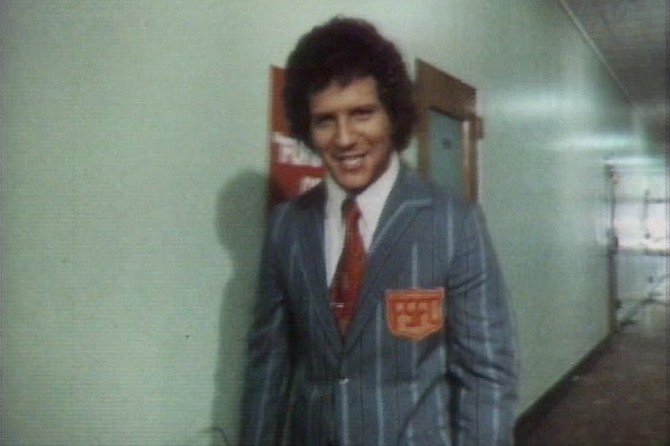 Albert Brooks Famous School For Comedians: Peep the sweet patch!