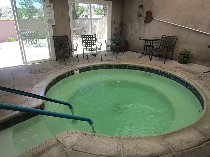 Jacuzzi with natural hot spring mineral water at the Jacumba Hot Springs Resort. ( Health Tonic )