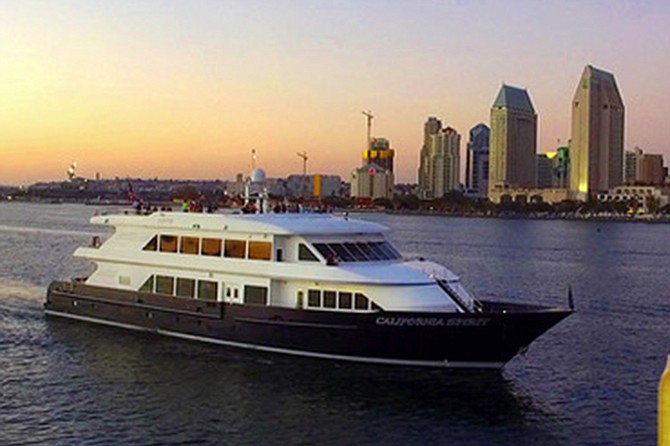 Flagship welcomes Harland brewery aboard our Friday night dinner cruise for an evening of food, local brews and waterfront views.