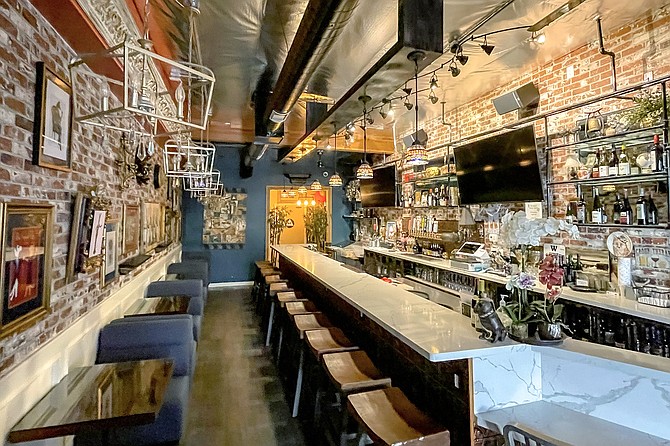 The chicken-friendly sports bar, Frankie's at Chicken Lisa's