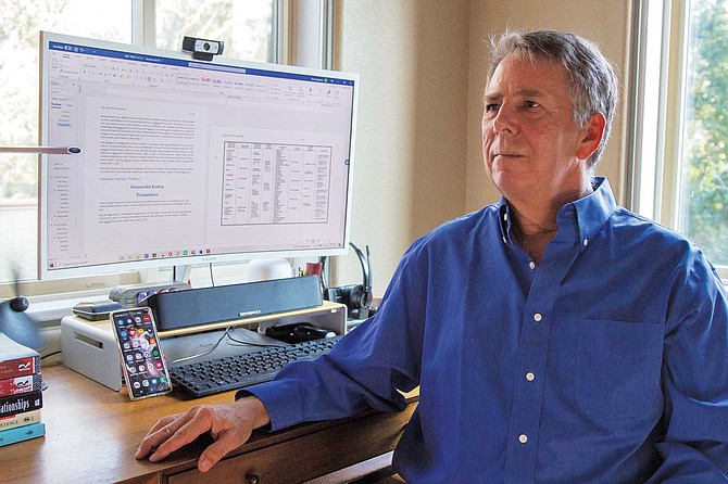 For Brian Spitzberg, stupidity is a more complex and layered concept than isolated individual cases. He says the pandemic is clarifying a cause-consequence pattern: those who shape the “stupid message” are quite different from those who act on it.