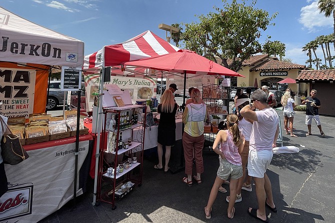 A constant line at the Aunt Mary's both at the Rancho Santa Fe Sunday farmers market