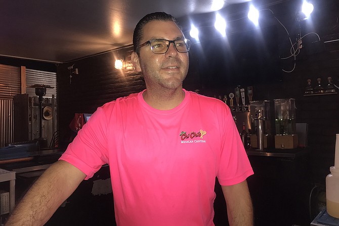 Bartender Julio Antonio
