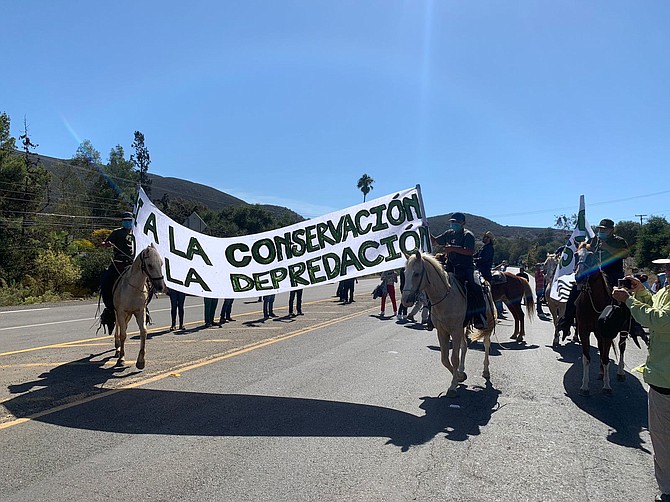 "Yes to conservation, No to pillaging"