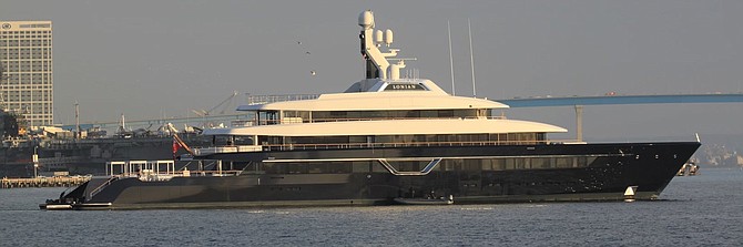 Lonian is the 285-foot yacht Hodor is attached to.