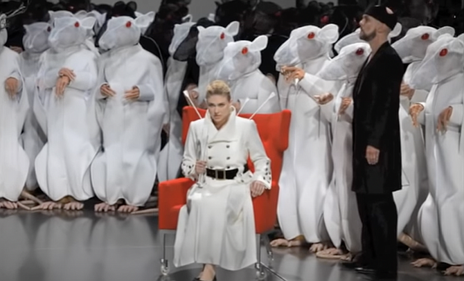 Dressing the chorus of Lohengrin in mouse costumes does not make it relevant. It makes it ridiculous.