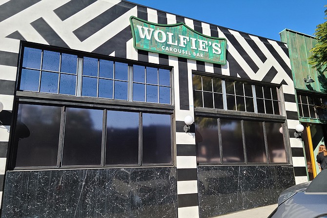 Wolfie's Carousel Bar