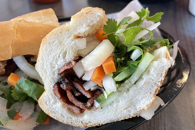 BBQ chicken bahn mi