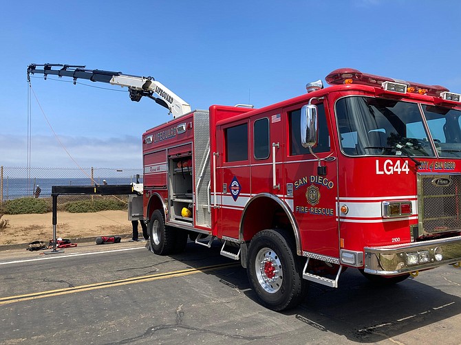 The Rescue 44 truck driver blocked traffic at Sunset Cliffs and Monaco.