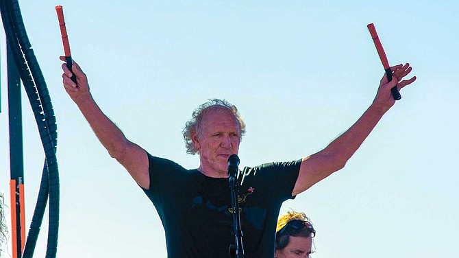 Bill Walton goes from making shots to calling them.