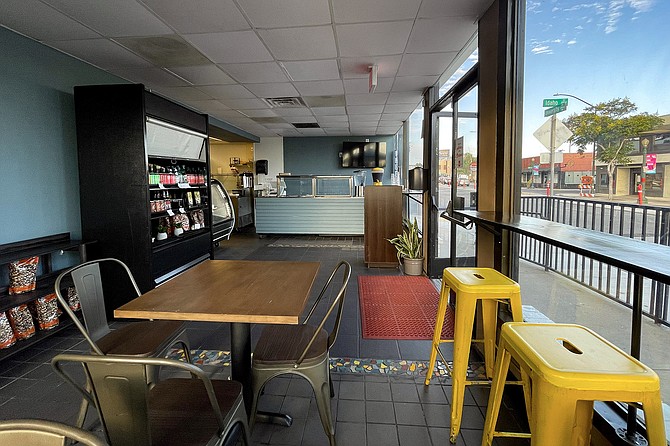 A casual counter shop that happens to serve Ethiopian and Eritrean food, including take-out