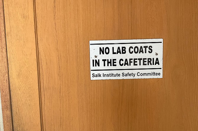 The only sign there’s a cafeteria here. Public are welcome, but finding it? On their own