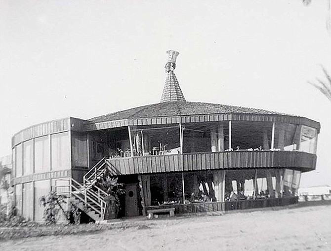 Christian's Hut, 1954